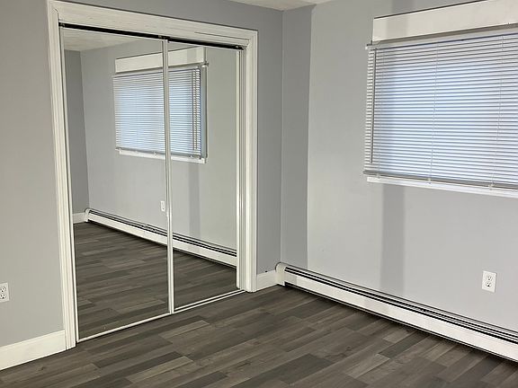 5th image of 142 New York Ave
