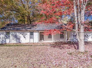 896 Terrace Trce, Lawrenceville, GA 30044