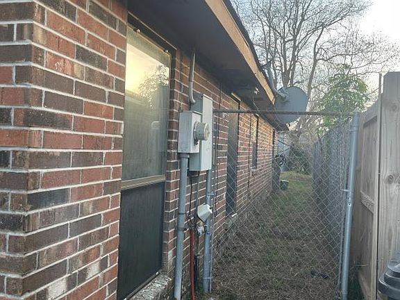 5th image of 7548 Briarwood Dr