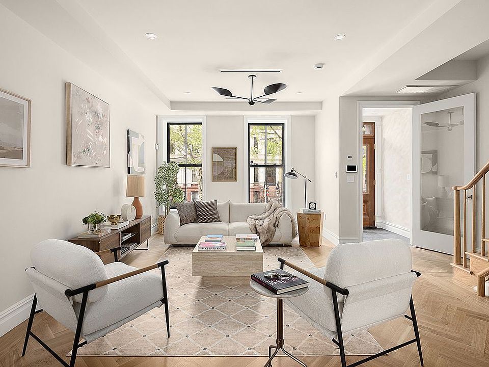 1st image of 826 Putnam Ave