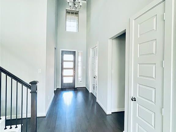 3rd image of 5630 James Landing Dr