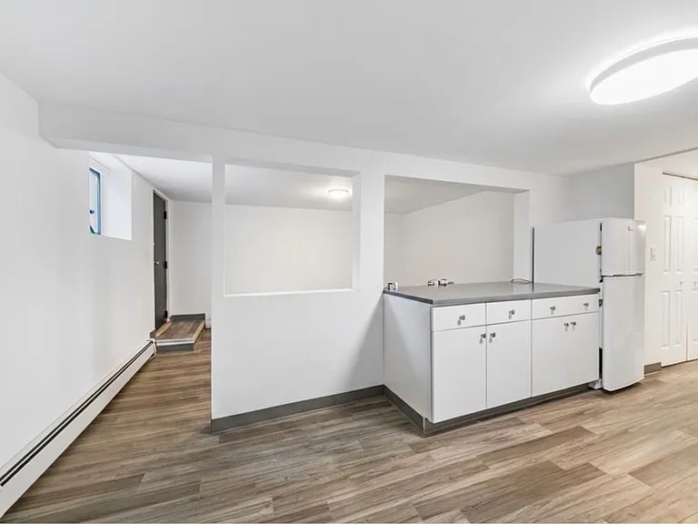 830 Quincy Ave #1B — Photo 2