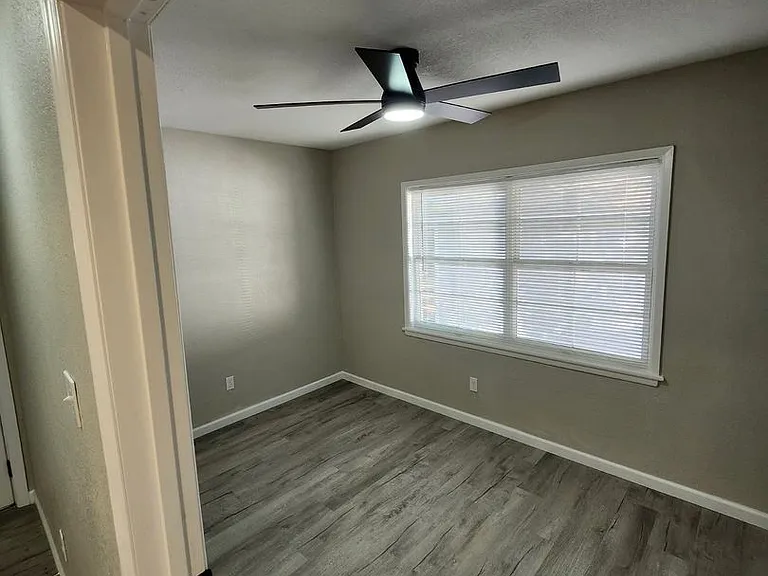 509 Famcee Ave — Photo 29