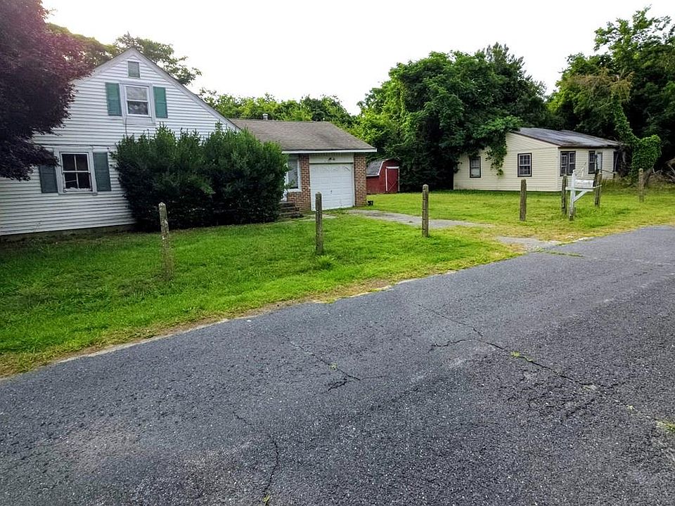 1st image of 27409 Blueberry Dr