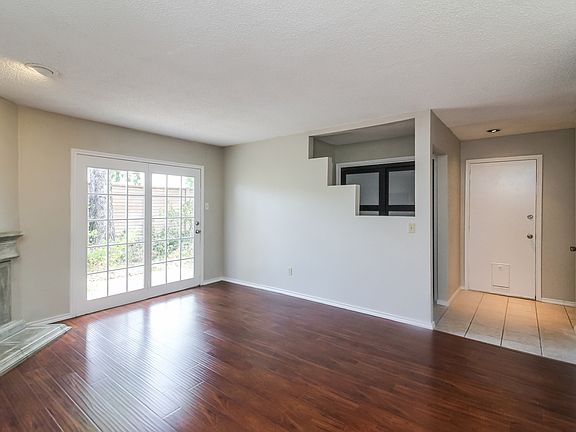 3rd image of 2021 Wilshire Dr
