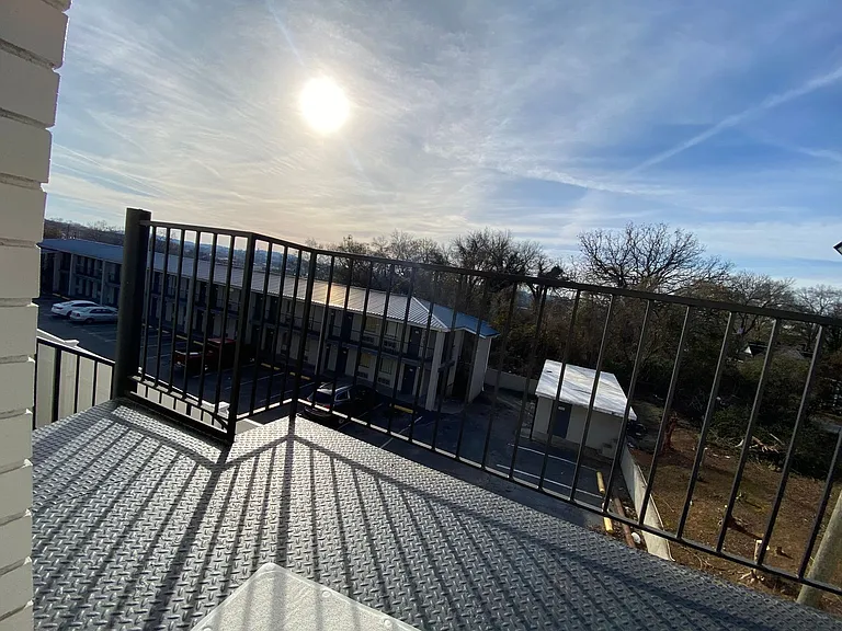400 McDonald St NW — Photo 9