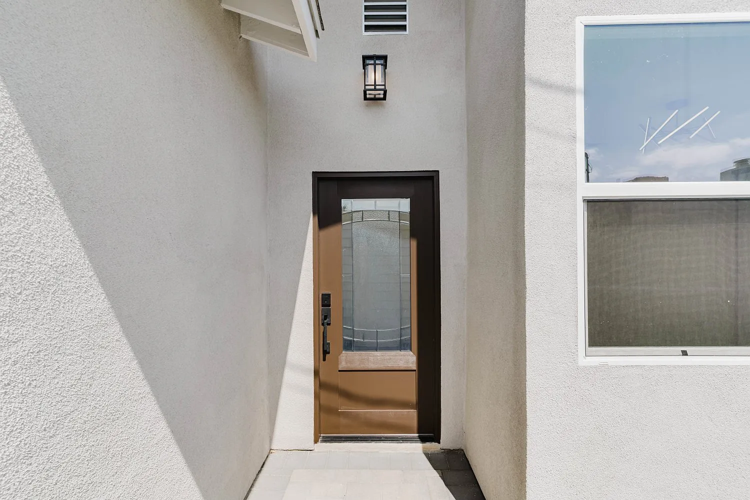 3 bed, 1200 sqft, $4,800 — Photo 3