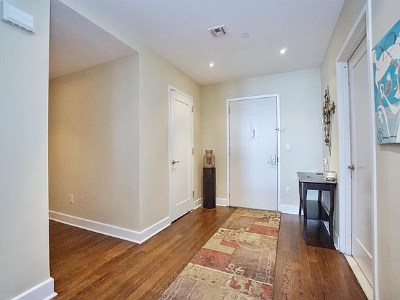 2nd image of 90 Bay Landing St #8Z