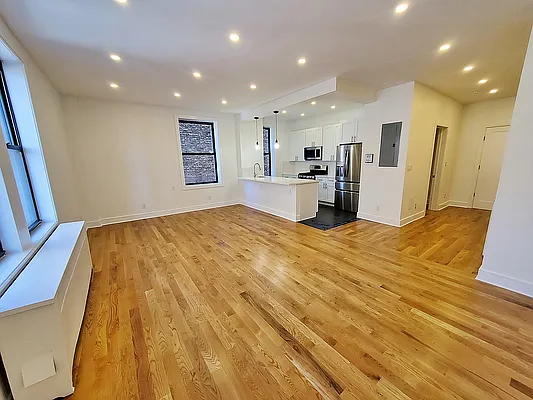 Rented by Rachel Realty | media 11