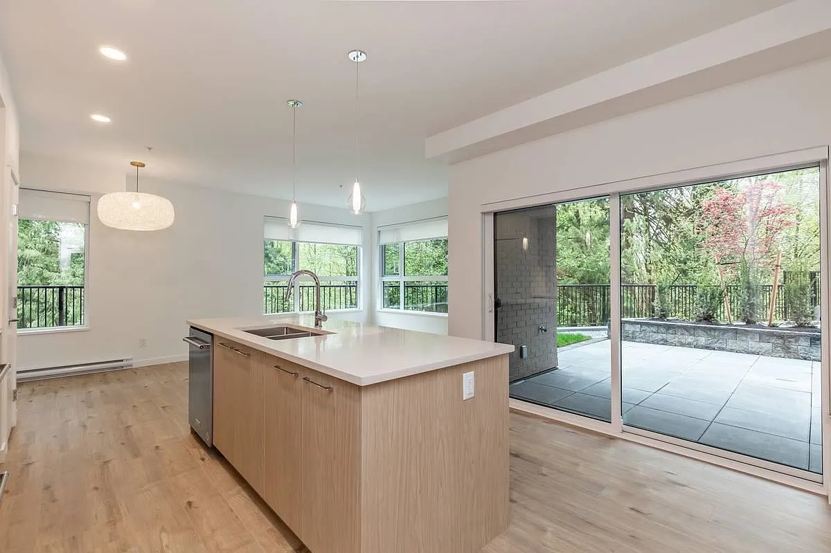 2 bed, 920 sqft, $2,750 — Photo 4