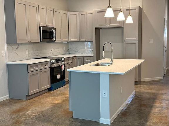 5th image of 1002 Morningside Dr #5