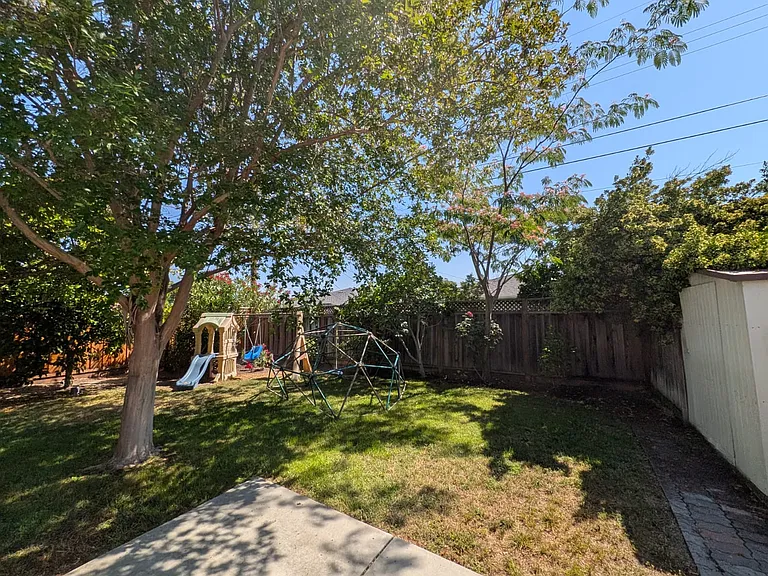 639 Azevedo Ct — Photo 52