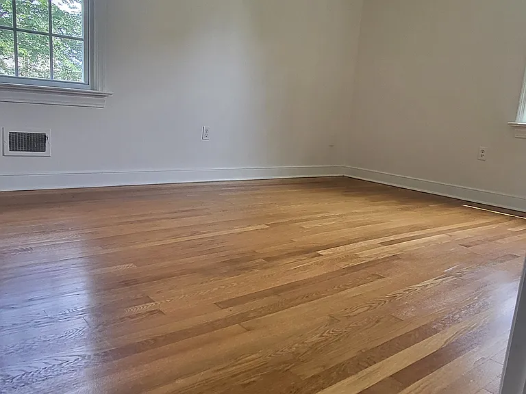 1ST BEDROOM