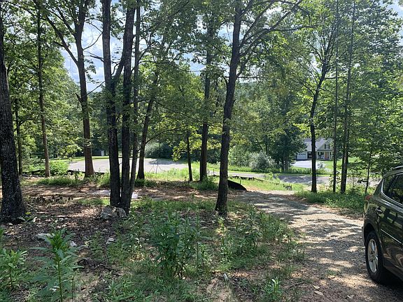5th image of Lake Edge Dr Lot 27