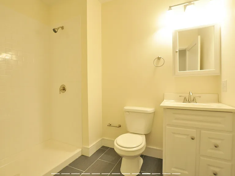 877 Beacon St #7 — Photo 6