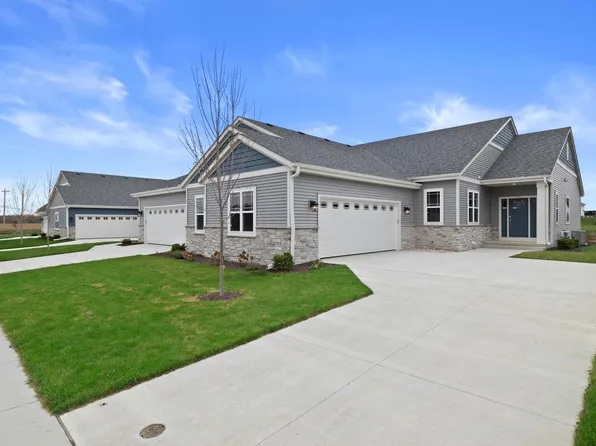 1596 Weston Ridge ROAD, Oconomowoc, WI 53066