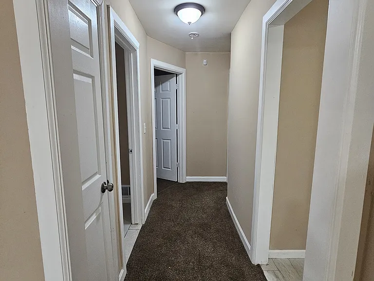 9273 Bedford St — Photo 4