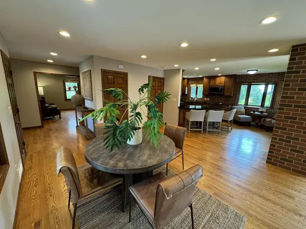 1106 Arbor Oaks Lane, Lancaster, WI 53813