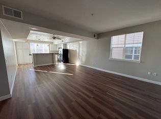 3589 Round Barn Blvd #6-203, Santa Rosa, CA 95403