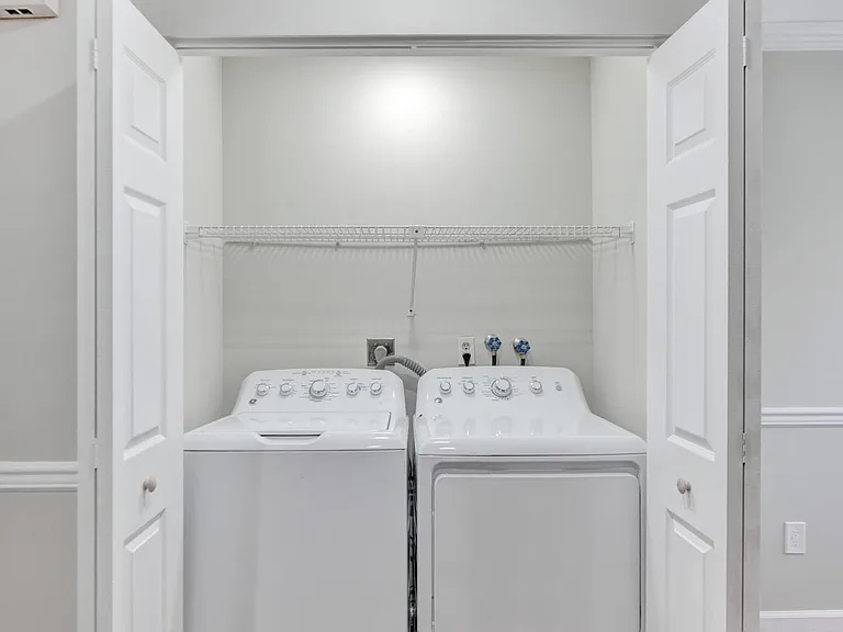 9280 Sabal Ridge Cir #B — Photo 41