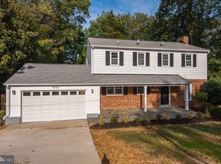 1052 Ware St SW, Vienna, VA 22180