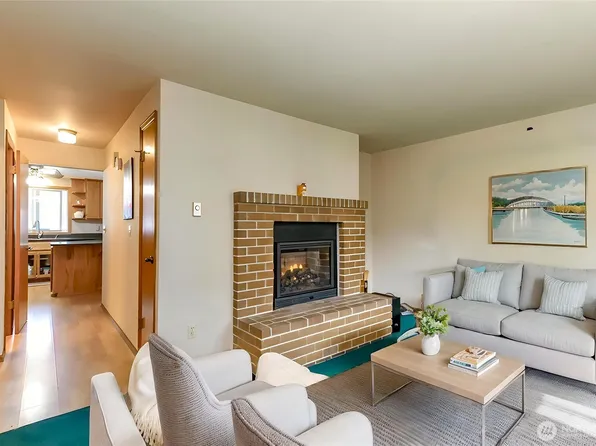 32612 3rd Place S #18C, Federal Way, WA 98003