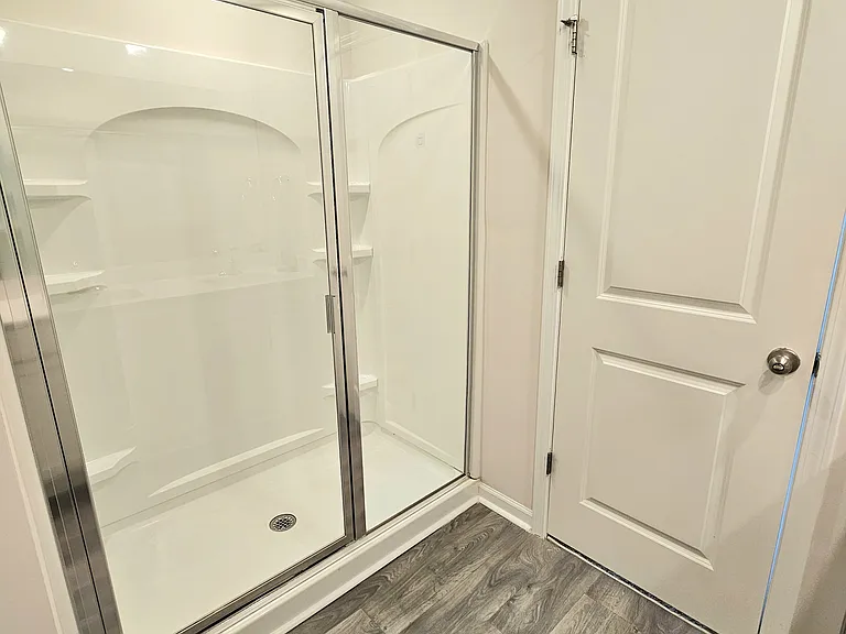 102 Mansfield Ct — Photo 18