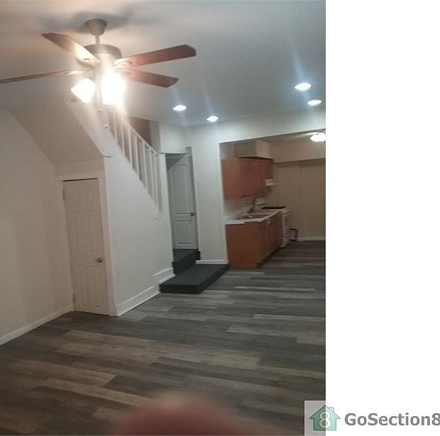 2nd image of 2000 S Norwood St