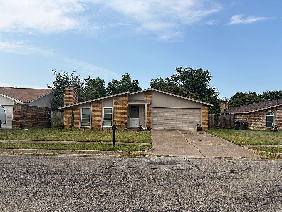 1st image of 4016 Buckwheat St