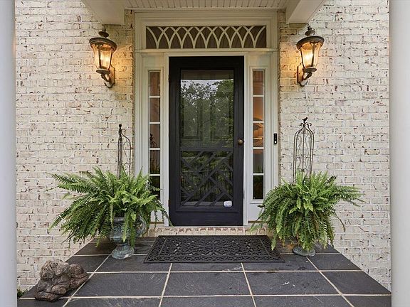 3rd image of 508 Wakefield Cir
