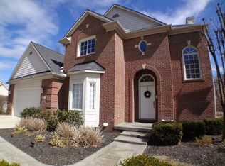 2375 Cloverlawn Ave, Bloomfield Hills, MI 48302