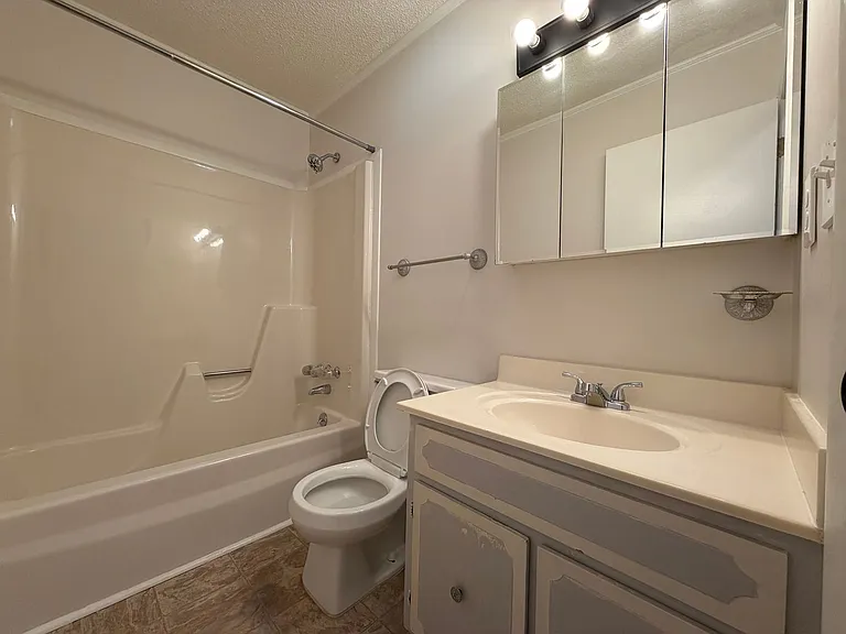 5 Garrett Rd NE — Photo 8