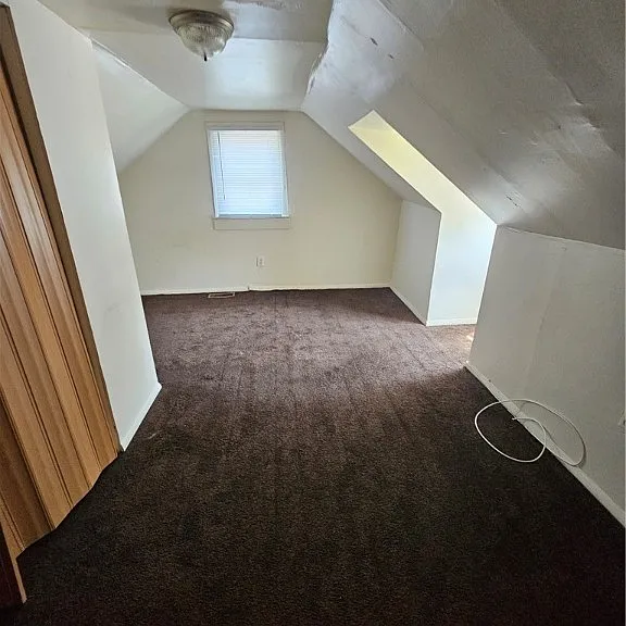 3909 Larchmont Ln — Photo 9