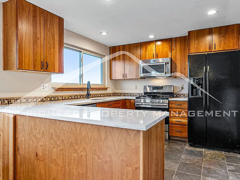 1334 Ponderosa Dr — Photo 11