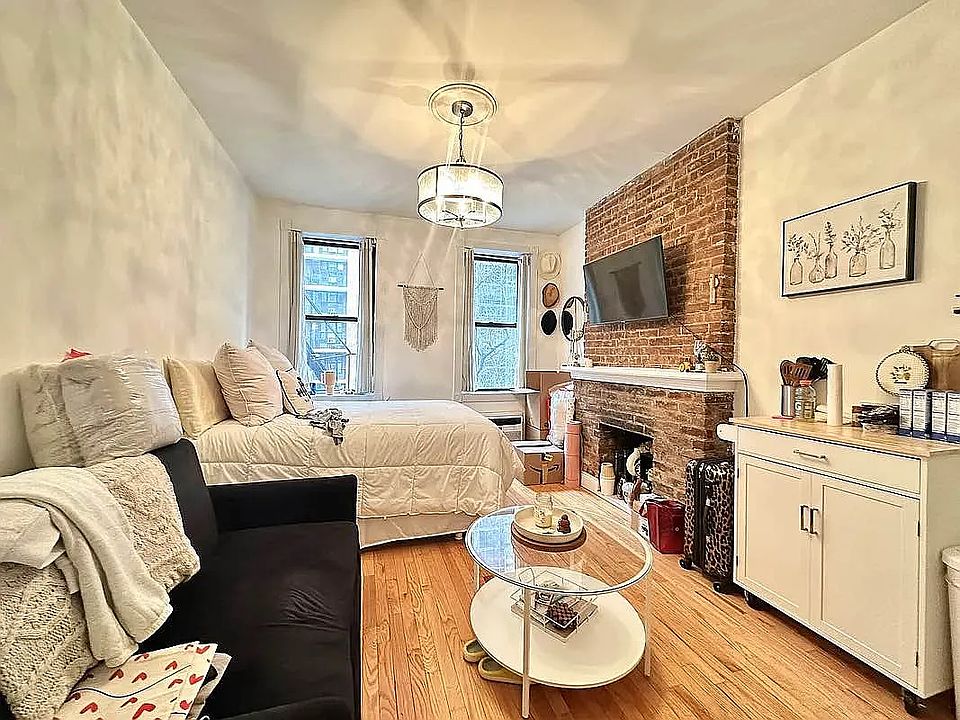 1st image of 533 3rd Ave #3S
