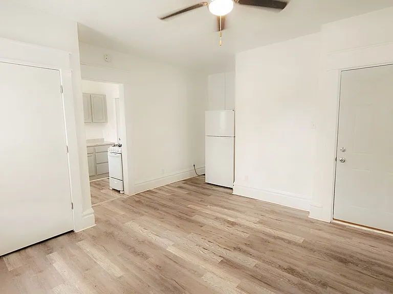 BG - 1076 21st St — Photo 12