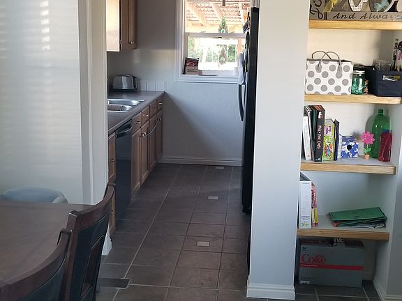 2nd image of 310 Holbrook Dr
