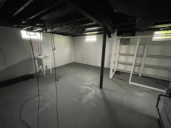 5th image of 11311 Rosemont Ave