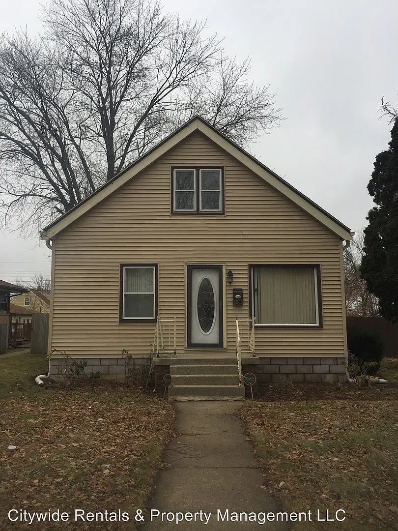 4302 N 62nd St photo 1