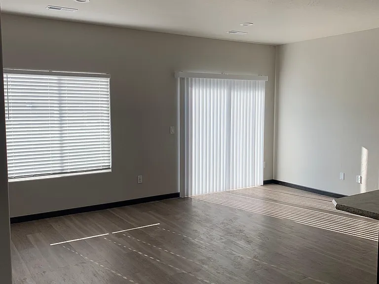 5810 Midland Ln #21 — Photo 3