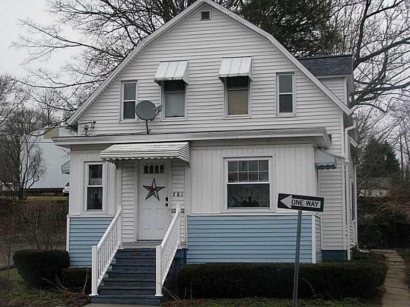 1st image of 781 Kennedy St