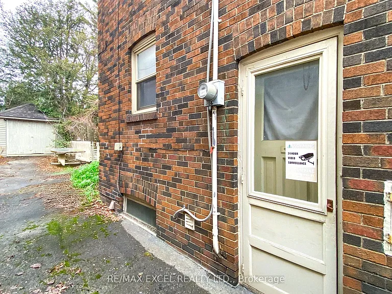 317 Warren Rd — Photo 35