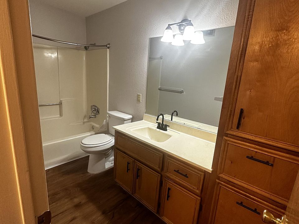 1st image of 5500 N 15th St #11224495