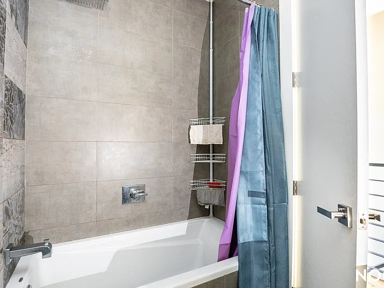 18-15 Putnam Ave #C3 — Photo 9