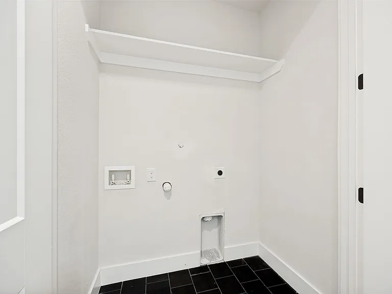 5633 Live Oak St #102 — Photo 20