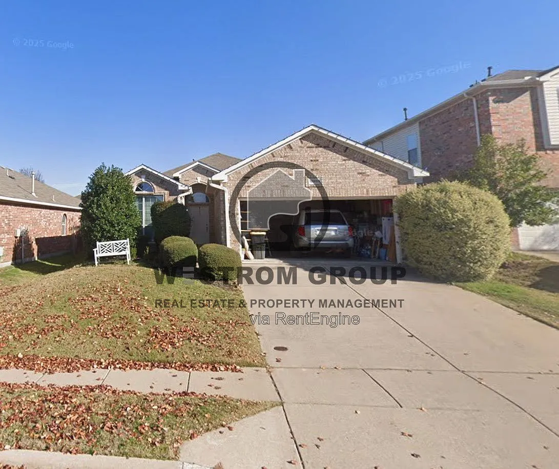 4 bed, 2.0 bath, 1673 sqft, $2,195 — Photo 1