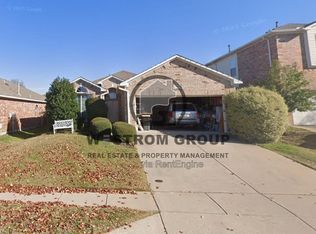 12808 Old Macgregor Ln, Fort Worth, TX 76244