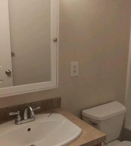 Hall bath vanity with tub/shower
