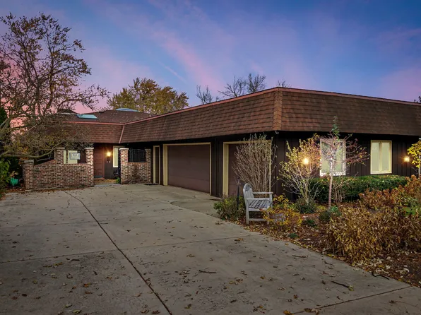 813 W 58th St, Hinsdale, IL 60521
