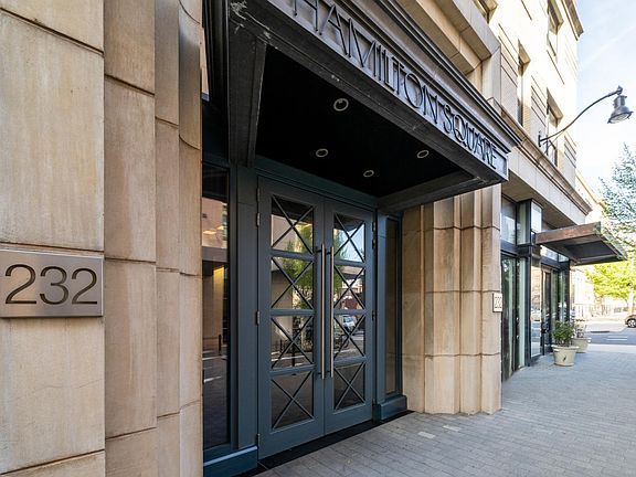 Hamilton Square Entrance